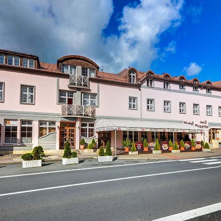 Hotel Pizzeria Istria Velké Losiny Eksteriør bilde