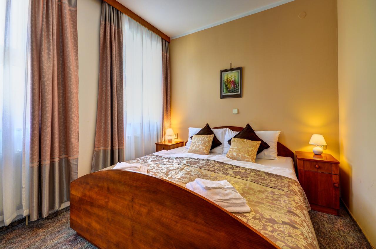 Hotel Pizzeria Istria Velké Losiny Eksteriør bilde