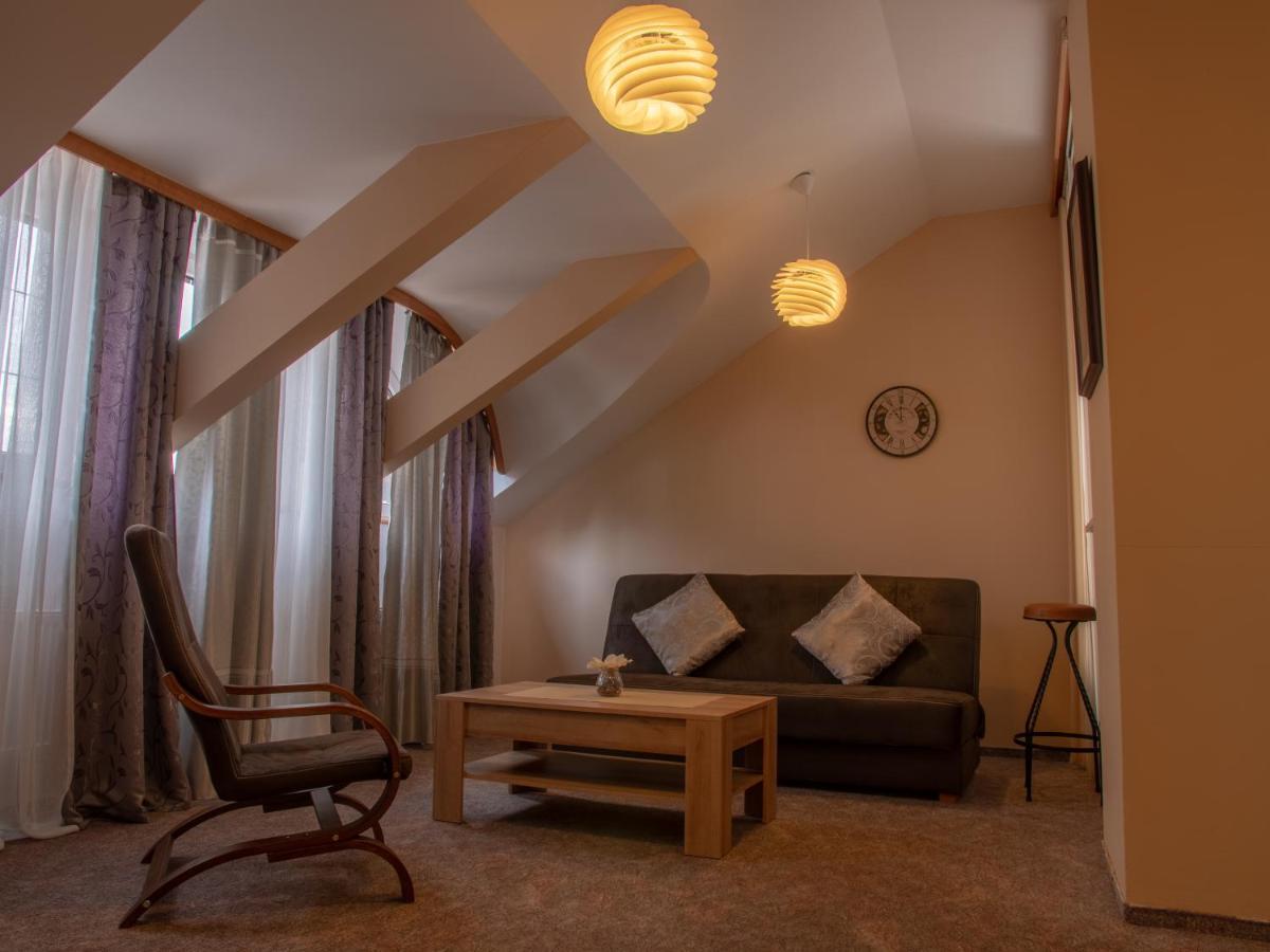 Hotel Pizzeria Istria Velké Losiny Eksteriør bilde
